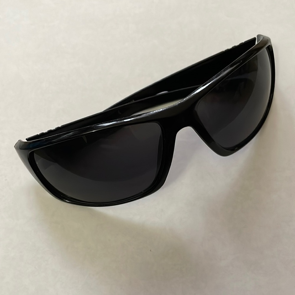 (bundle 2/$19) Black shades (unisex)